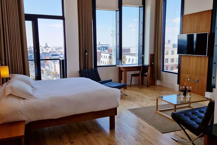 School Lane Hotel | Liverpool | 6