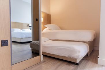School Lane Hotel  | Liverpool | Gallery 8