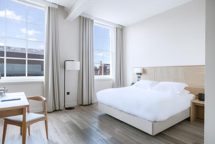 School Lane Hotel | Liverpool | 3